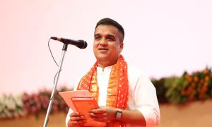 Take strict action that will make the feet of criminals tremble: Harsh Sanghvi